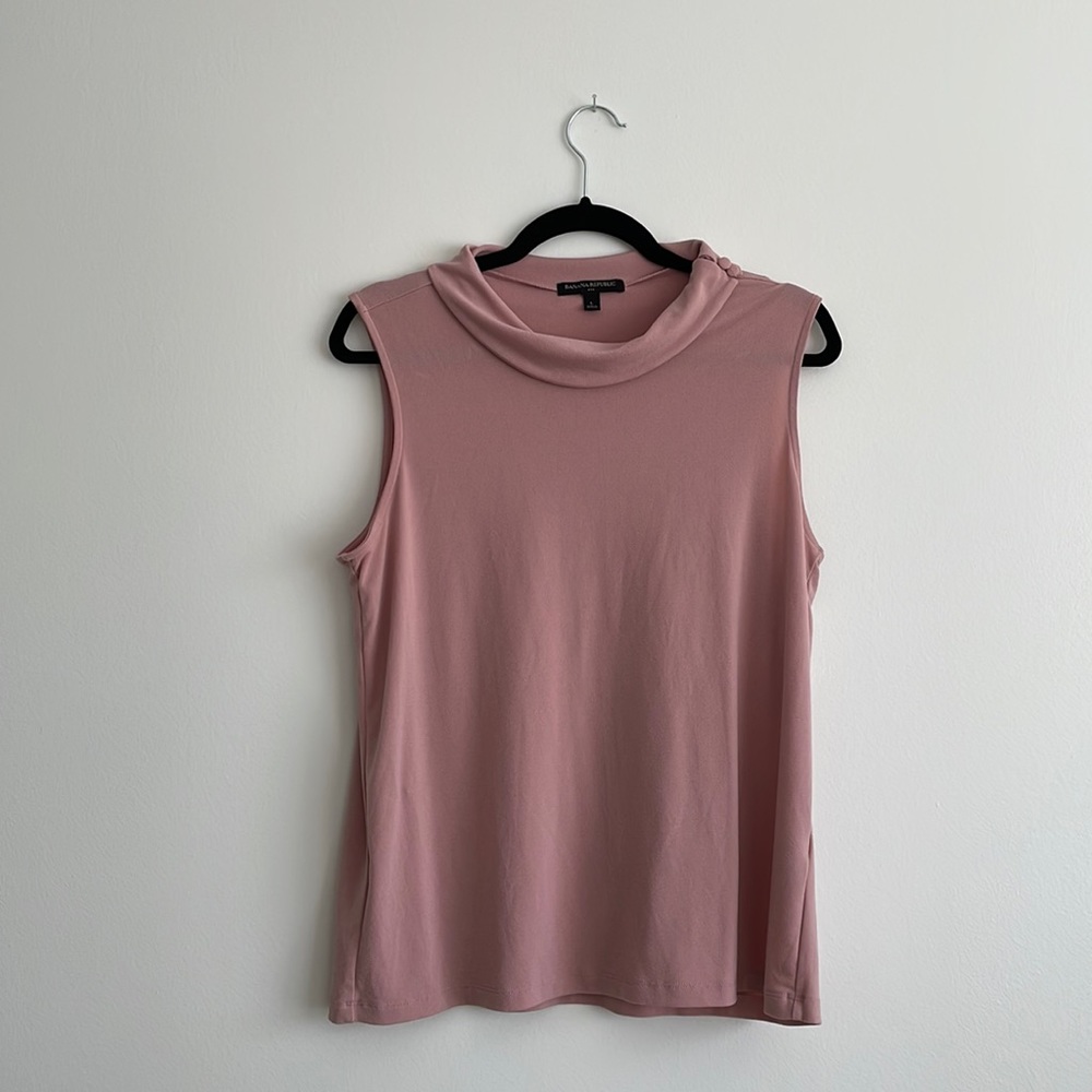 Banana Republic Women’s Pink Top Large